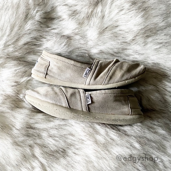 Toms | Palmetto Classics Slip On Alpargatas - Picture 2 of 8